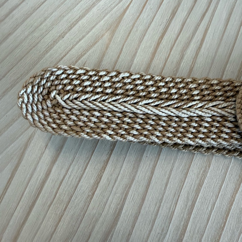 Woven Round Buckle Braided Belt - Natural Beige - Picture 4 of 9